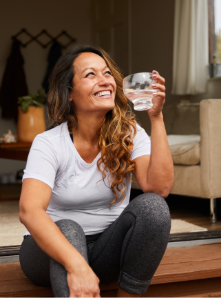 woman drinking coffee